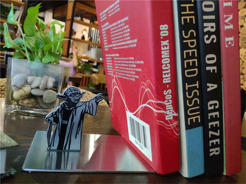Left Bookend Black L Shaped Metal Bookend – Gizmo Grove